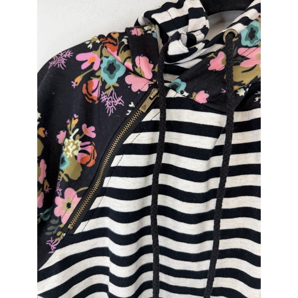 Double Patterned Double Hood Sweatshirt By & Size M Artsy Fun Flattering - Picture 3 of 8
